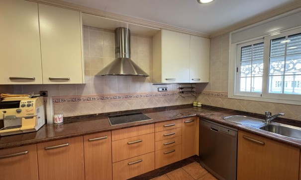 Sale - Town house -
Los Montesinos