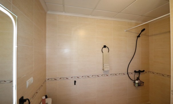 Herverkoop - Finca Landelijk pand -
Catral