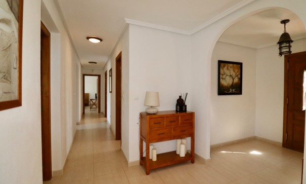 Herverkoop - Finca Landelijk pand -
Catral