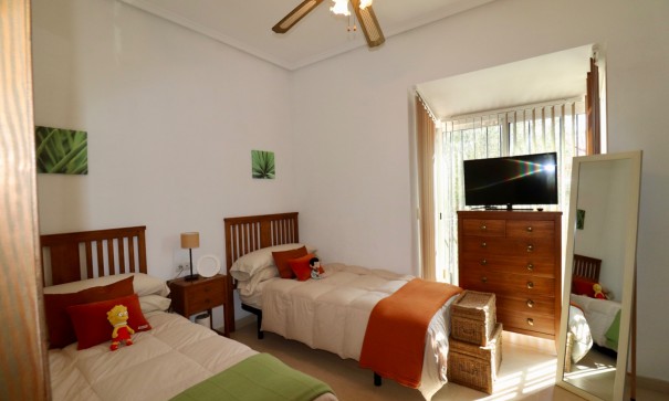 Herverkoop - Finca Landelijk pand -
Catral