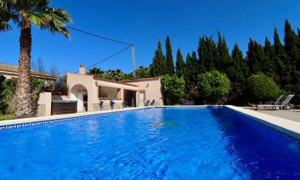 Herverkoop - Finca Landelijk pand -
Catral