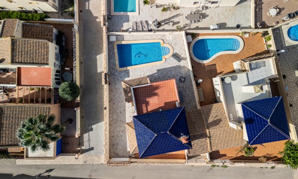 Venta - Chalet Independiente -
Playa Flamenca - Montilla