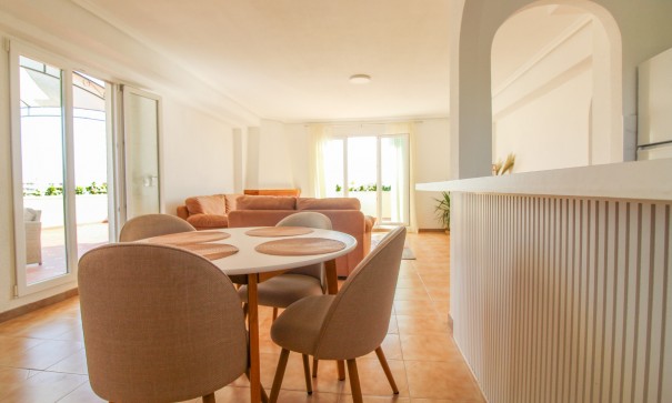 Herverkoop - Apartement Flat -
Punta Prima - Beachside