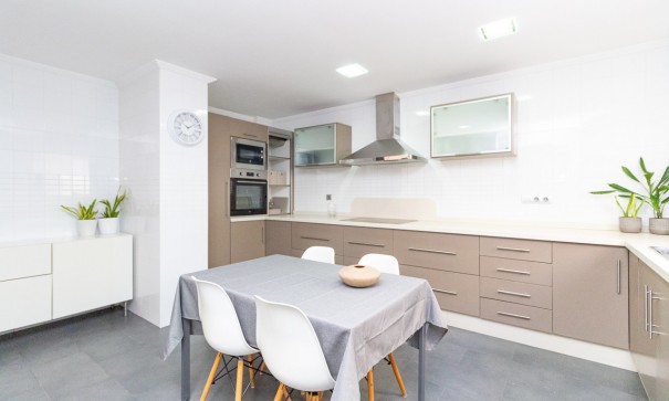 Återförsäljning - Lägenhet lägenhet -
Torrevieja - Beach