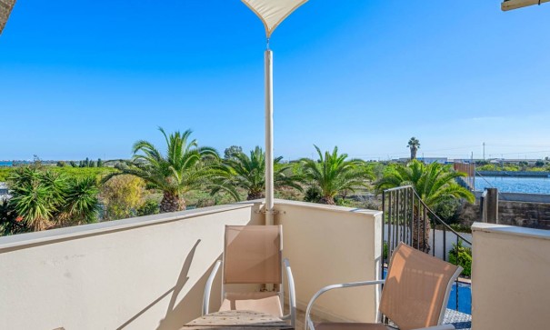 Återförsäljning - Finca lantlig egendom -
Los Montesinos