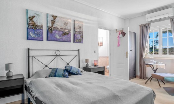 Återförsäljning - Finca lantlig egendom -
Los Montesinos