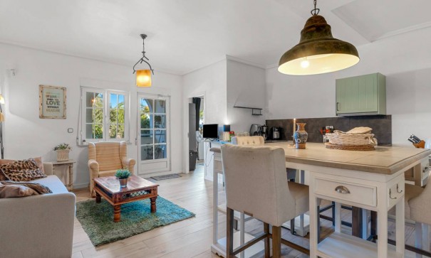 Återförsäljning - Finca lantlig egendom -
Los Montesinos