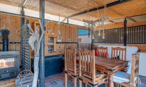 Återförsäljning - Finca lantlig egendom -
Los Montesinos