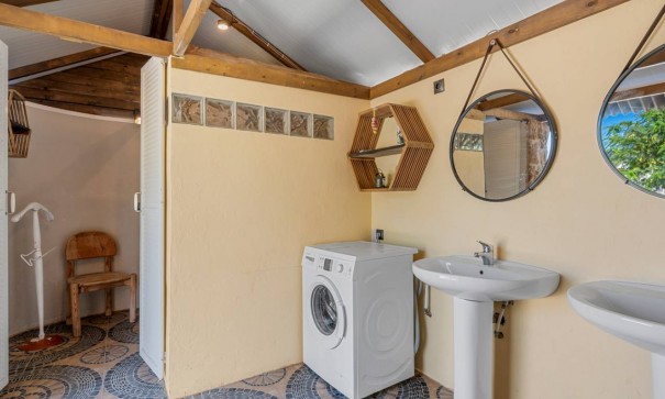 Återförsäljning - Finca lantlig egendom -
Los Montesinos