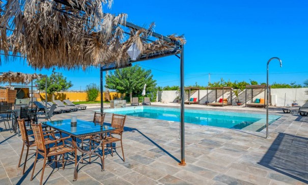 Återförsäljning - Finca lantlig egendom -
Los Montesinos