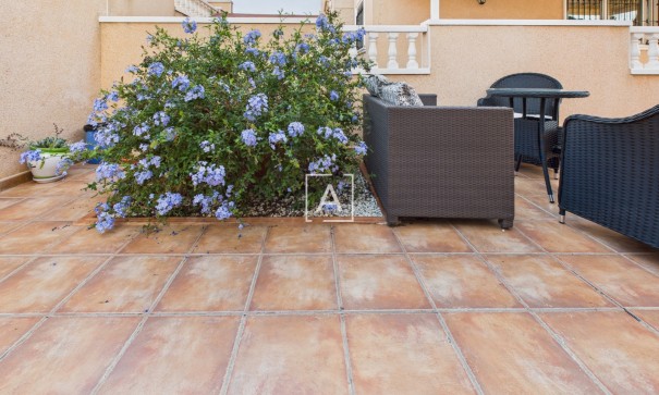 Sprzedaż - Willa w zabudowie bliźniaczej -
Pinar de Campoverde