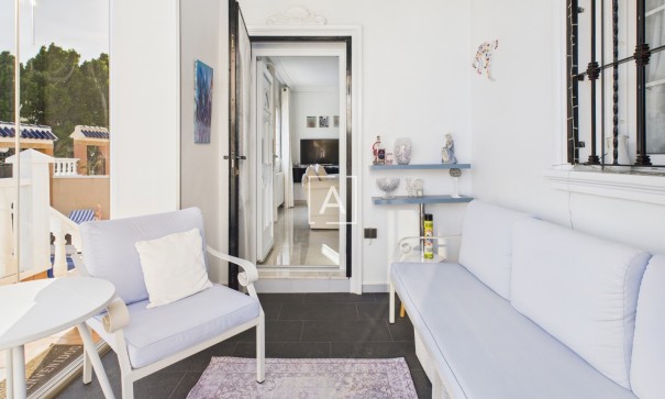 Sprzedaż - Willa w zabudowie bliźniaczej -
Pinar de Campoverde