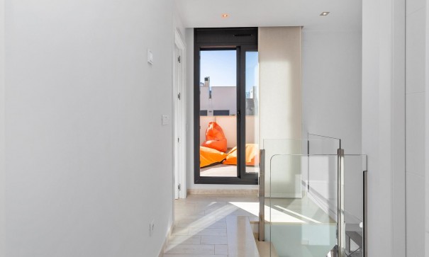 Herverkoop - Vrijstaande Villa -
Torrevieja - Sector 25