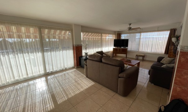 Sale - Finca Country Property -
Crevillente