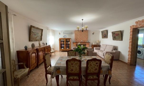 Sale - Finca Country Property -
Crevillente