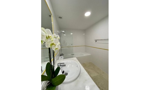 Sale - Town house -
Punta Prima