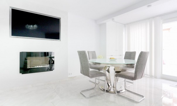 Sale - Town house -
Torrevieja - Punta prima