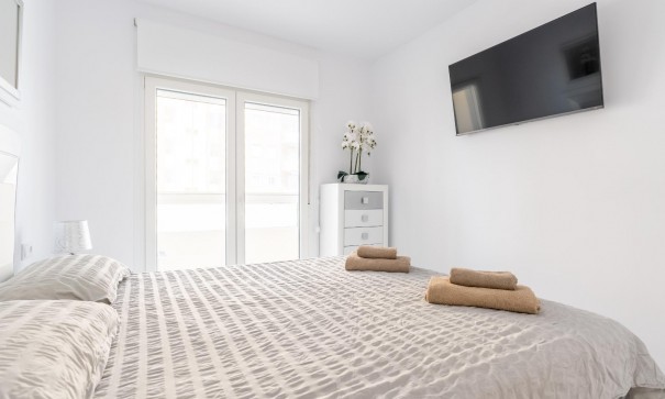 Sale - Town house -
Torrevieja - Punta prima