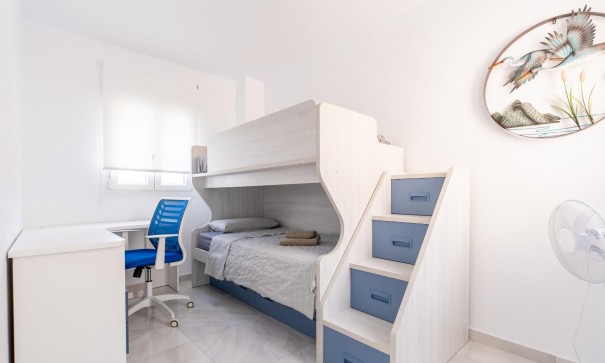 Sale - Town house -
Torrevieja - Punta prima