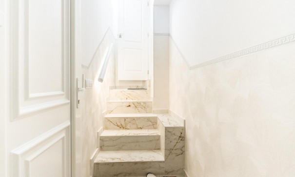 Sale - Town house -
Torrevieja - Punta prima