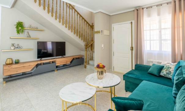 Sale - Detached Villa -
Orihuela Costa - Punta Prima