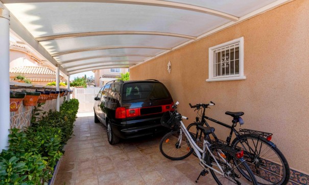 Sale - Detached Villa -
Orihuela Costa - Punta Prima