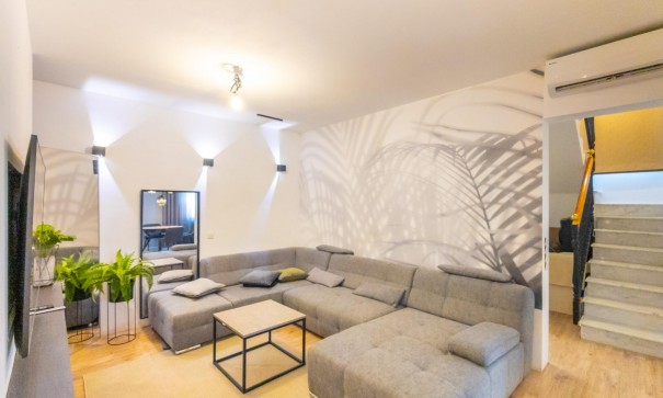 Sale - Detached Villa -
Torrevieja - La Siesta - El Salado - Torreta