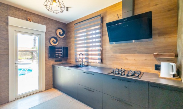 Sale - Detached Villa -
Torrevieja - La Siesta - El Salado - Torreta