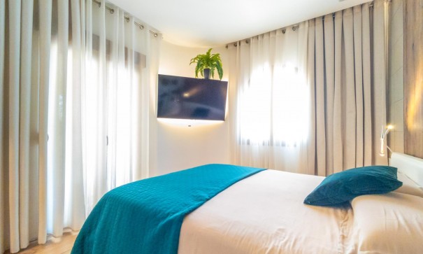 Sale - Detached Villa -
Torrevieja - La Siesta - El Salado - Torreta