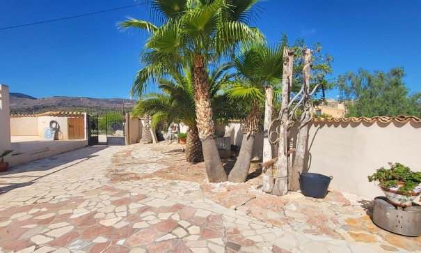 Sale - Detached Villa -
La Romana