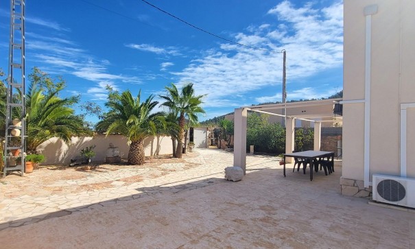 Sale - Detached Villa -
La Romana