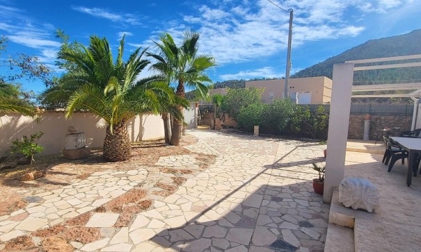 Sale - Detached Villa -
La Romana
