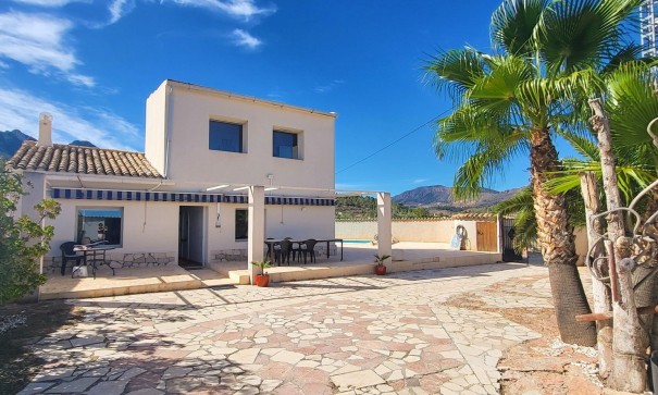 Sale - Detached Villa -
La Romana