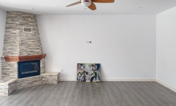 Sale - Villa -
Torrevieja