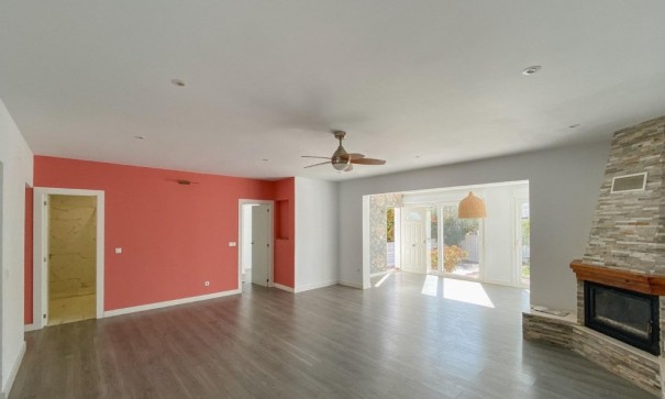 Sale - Villa -
Torrevieja