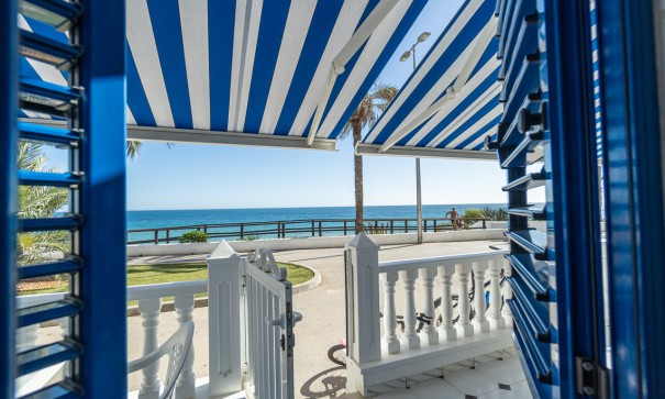 Sale - Apartment Flat -
Mil Palmeras - Beach