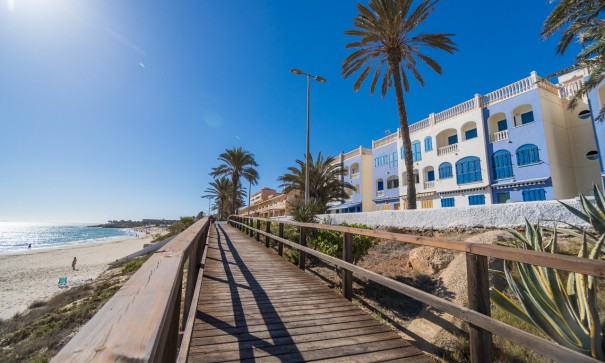 Sale - Apartment Flat -
Mil Palmeras - Beach