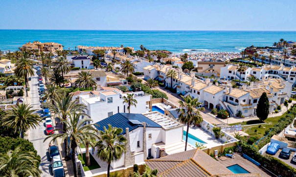 Villa Individuelle - Revente - La Zenia -
                La Zenia