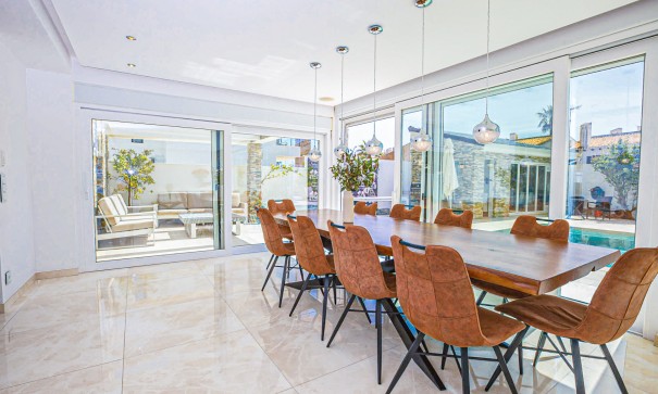 Återförsäljning - Fristående villa -
La Zenia