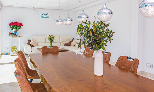 Återförsäljning - Fristående villa -
La Zenia