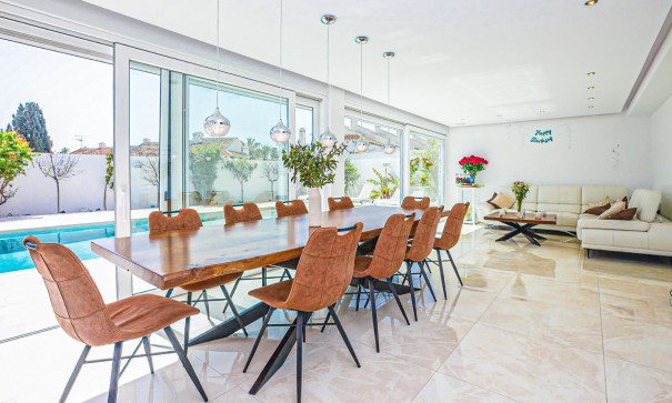 Återförsäljning - Fristående villa -
La Zenia