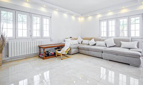 Återförsäljning - Fristående villa -
La Zenia