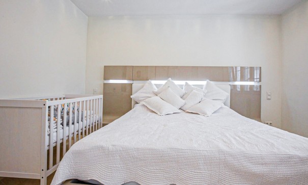 Återförsäljning - Fristående villa -
La Zenia