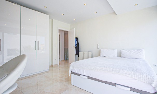 Återförsäljning - Fristående villa -
La Zenia