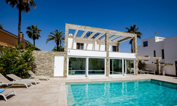 Återförsäljning - Fristående villa -
La Zenia