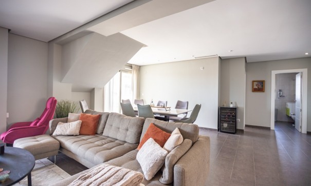 Venta - Apartamento piso -
Villamartín - Villamartin