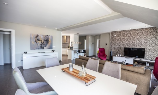 Venta - Apartamento piso -
Villamartín - Villamartin