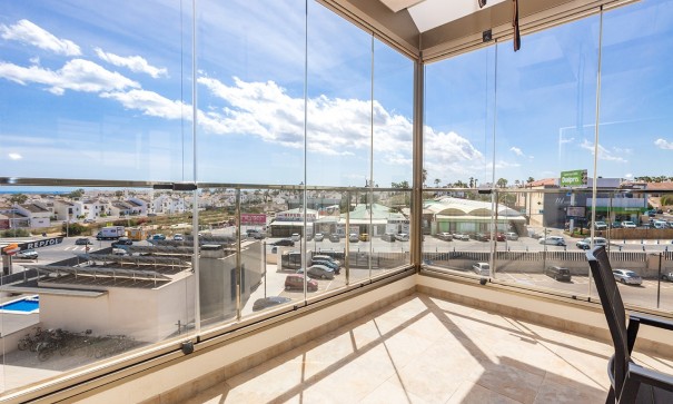 Venta - Apartamento piso -
Villamartín - Villamartin