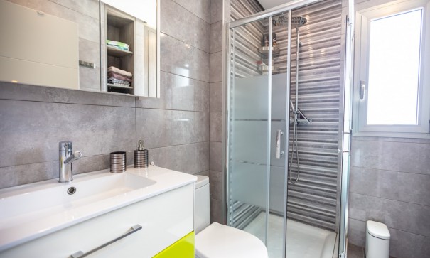 Venta - Apartamento piso -
Villamartín - Villamartin