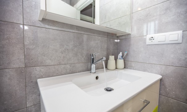 Venta - Apartamento piso -
Villamartín - Villamartin